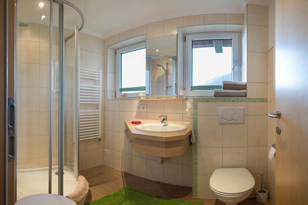 Hotel Haus Fernblick Neustift im Stubaital Habitación foto