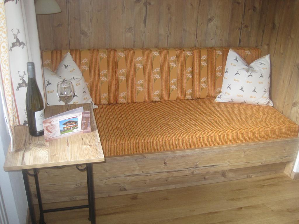 Hotel Haus Fernblick Neustift im Stubaital Habitación foto