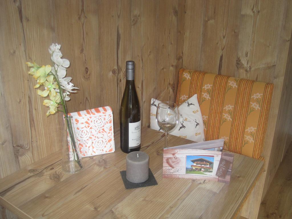Hotel Haus Fernblick Neustift im Stubaital Habitación foto